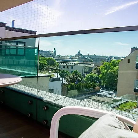 Inpoint 2-rooms With Bath, Balcony, Parking And View - Wawel Castle Apartamento Cracovia
