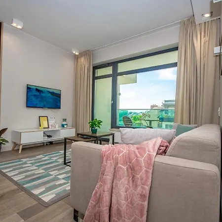 Inpoint 2-rooms With Bath, Balcony, Parking And View - Wawel Castle Cracovia