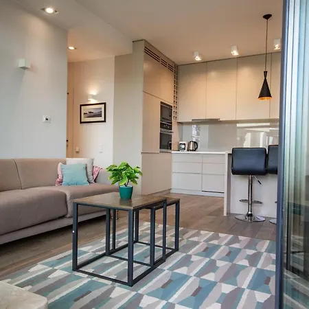 Inpoint 2-rooms With Bath, Balcony, Parking And View - Wawel Castle Апартаменты Краков