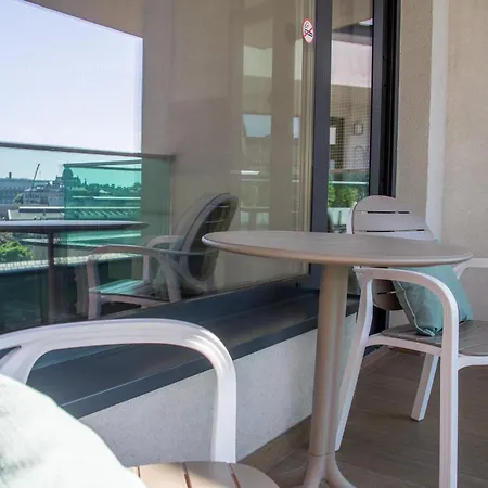 Inpoint 2-rooms With Bath, Balcony And View - Wawel Castle Apartament *