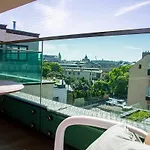 Inpoint 2-rooms With Bath, Balcony And View - Wawel Castle Apartmán Krakov